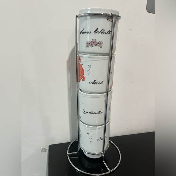 Disney Princess stackable mugs and holder - Picture 5 of 7